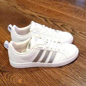 Adidas Women's Leather Tennis Shoes White/Metallic Silver 7.5